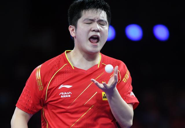 半岛体育全站-樊振东“内战”连闯关 将与梁靖崑争世乒赛决赛名额