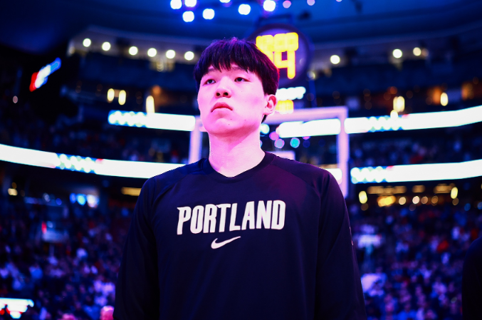 半岛体育-杨瀚森11+12+3+2帽:创G联赛生涯第二低 无缘率混音19分逆转